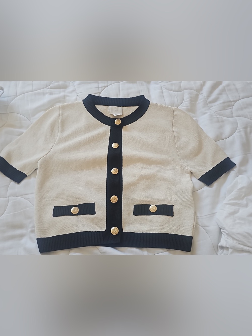 H&M Cream Navy Knit Cardigan Sweater Gold Button Cropped Women’s Small S